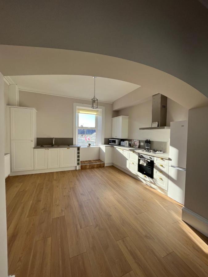 57 Main Street Newcastle Luxury Central Apartment ภายนอก รูปภาพ